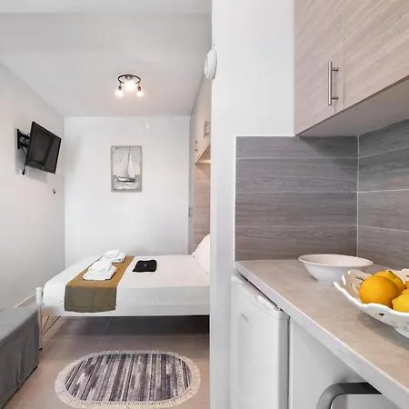 Oceanida Michael Apartment